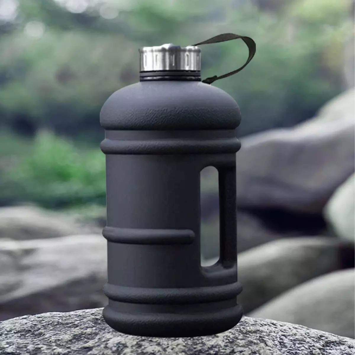 Lightweight hiking water clearance bottle