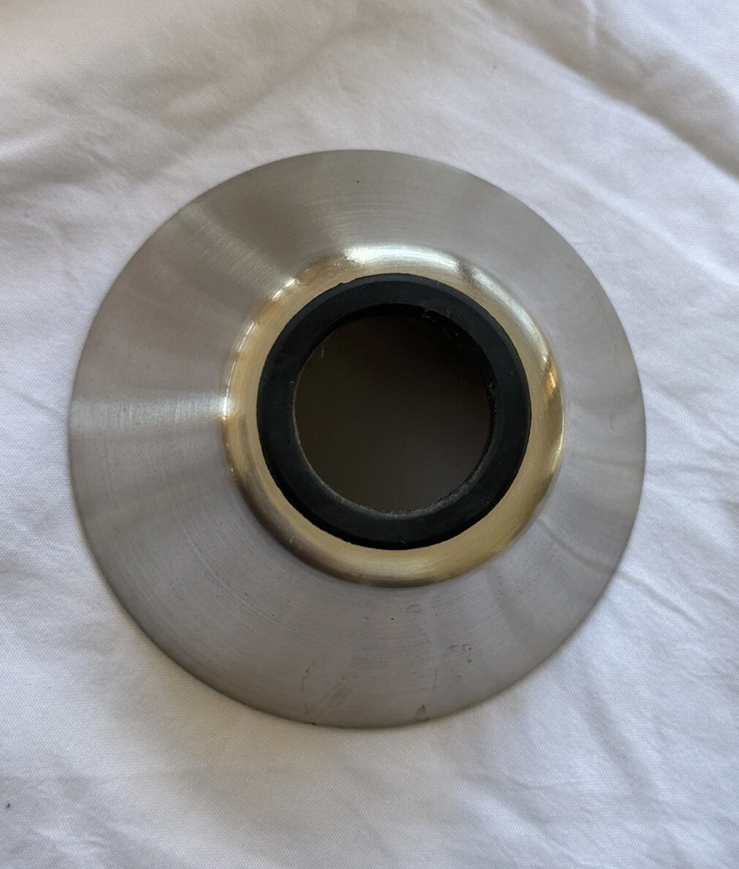 Harbor Breeze Hydra 70 Ceiling Fan Canopy & Yoke Cover Brushed Nickel - Image 3 of 4