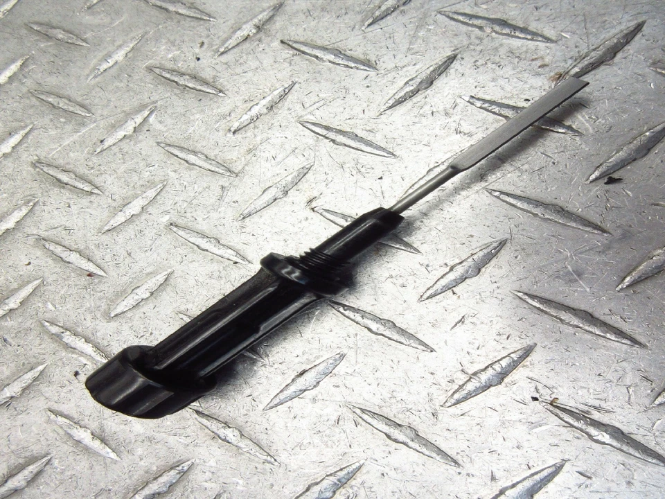 Yamaha YZFR6 R6 2001 01 02 OEM conjunto indicador de varilla de inmersión de fluido de aceite Foto 2 de 4