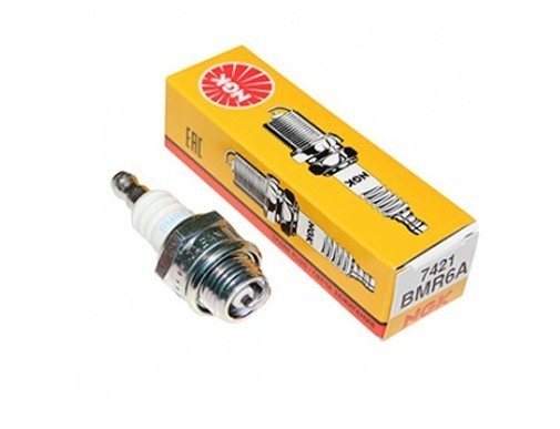 NGK BMR6A 7421 Spark Plug BRAND NEW IN PACKAGE