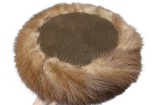 VINTAGE 1950'S LIGHT BROWN MINK VELVET ACCENTS PILL BOX HAT