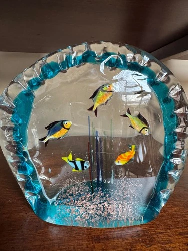 Vintage Murano Glass Aquarium Paperweight Hand Blown Art Glass Fish Tank 5x4.5”