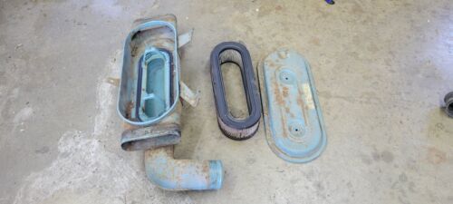 1979-83 DATSUN 280ZX Air Cleaner ASSEMBLY Air Box FILTER HOUSING L28 - Picture 2 of 11