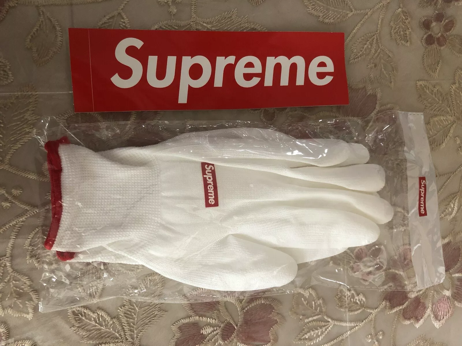 Gants caoutchoutés blancs Supreme FW20 flambant neufs livraison gratuite authentique 