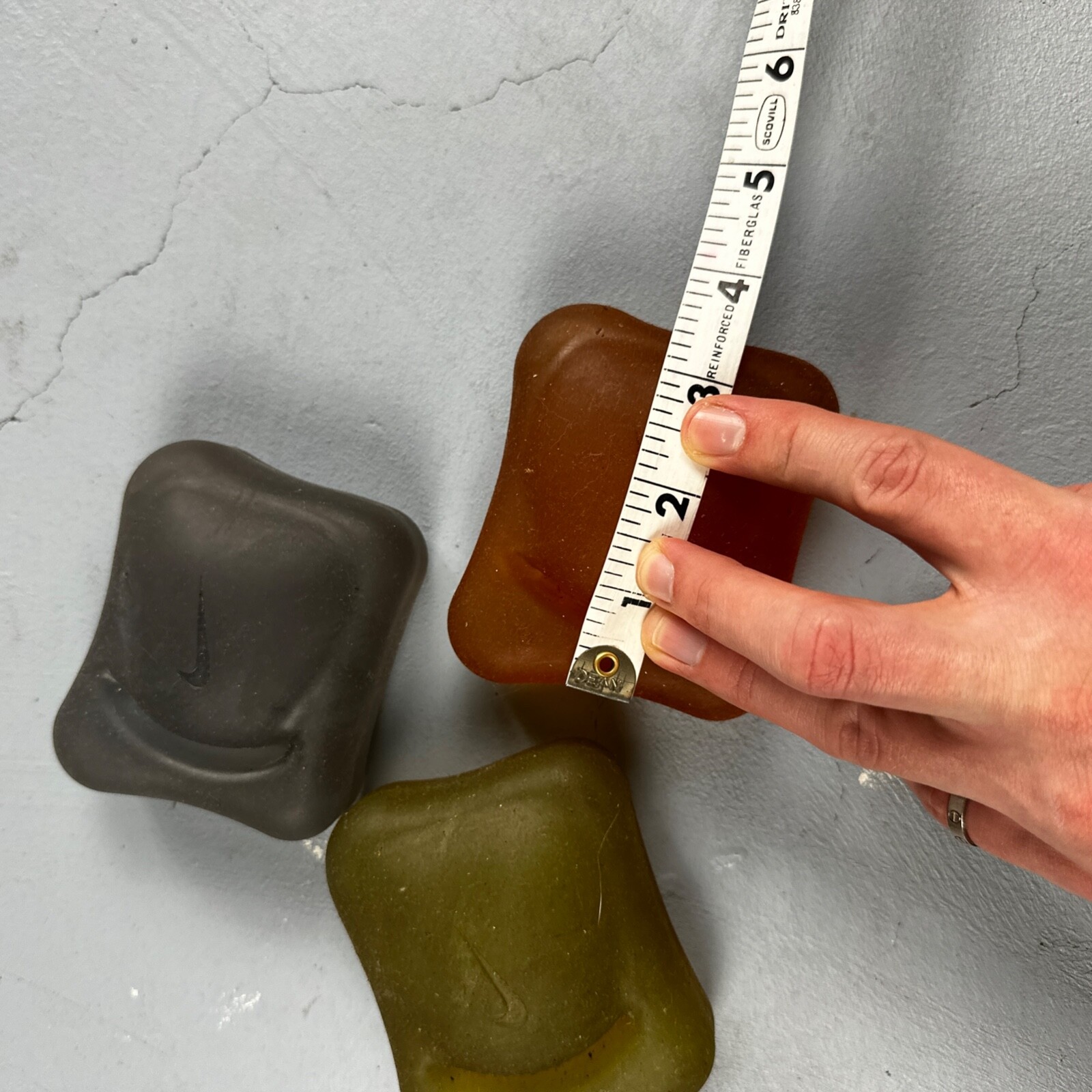 Nike VTG Hand Grip Strength Finger Muscle Power Trainer Rubber Ring Fitness Gym