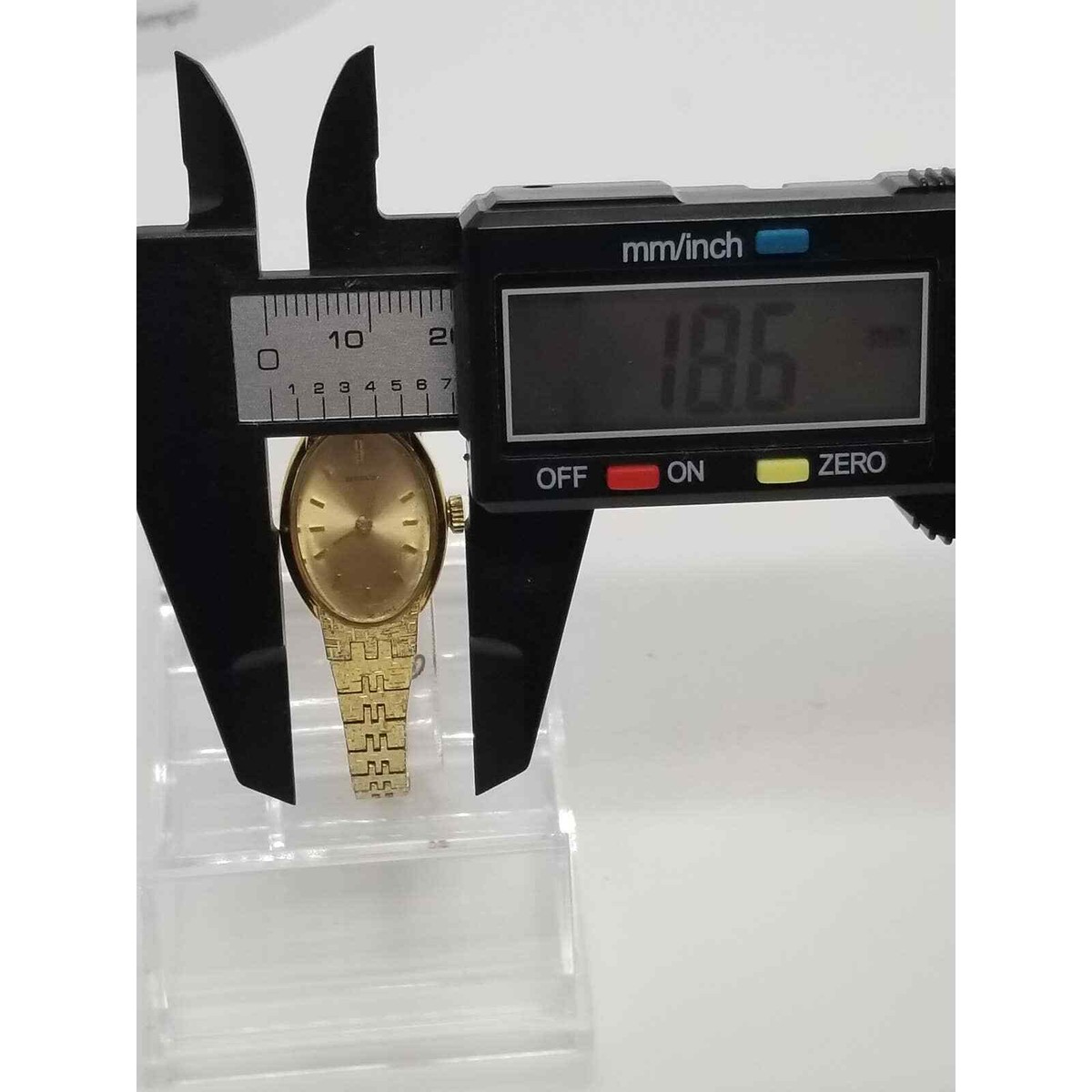 Seiko Gold Tone Women display picture 2