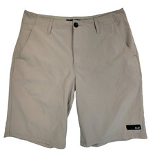 Men  s Oakley Performance Hybrid Regular Fit Shorts W34