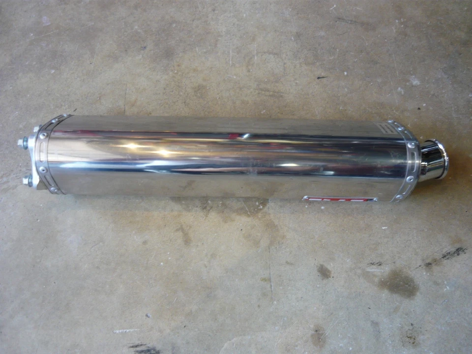 Suzuki SV1000 SV 1000 2003-2007 YOSHIMURA PERNO DESLIZANTE EN SILENCIADOR DE ESCAPE DAÑOS Foto 4 de 4