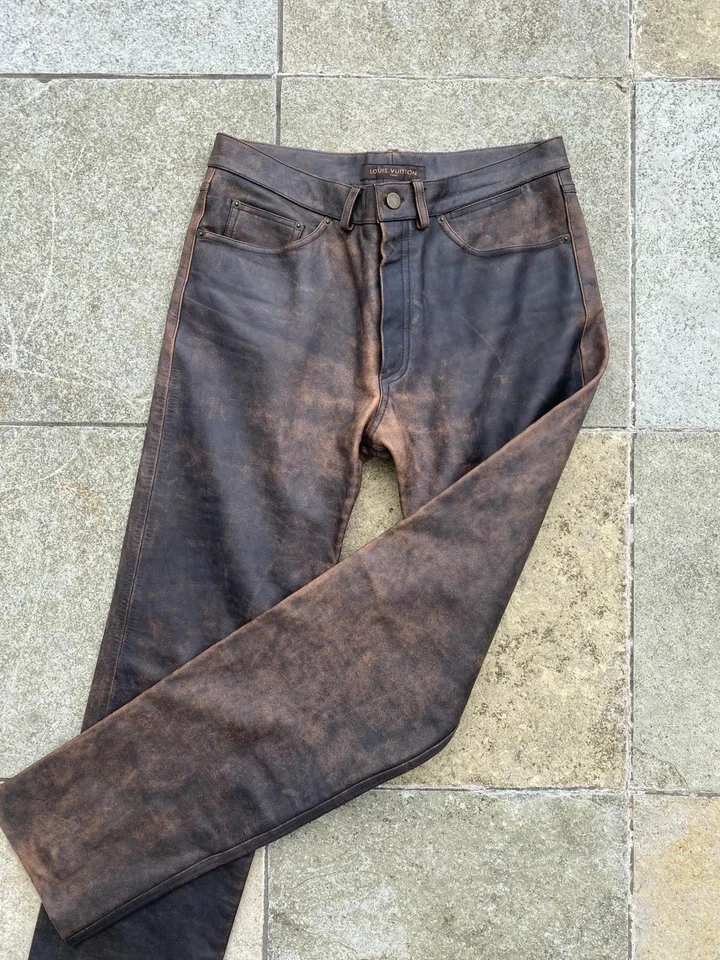Vaqueros Louis Vuitton de cuero marrón RARO  Foto 2 de 4
