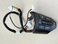2016-2018 Kia SORENTO STEERING WHEEL CRUISE CONTROL SWITCH OEM 96700 C6701