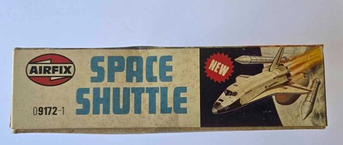 Vintage Airfix 1:144 Space Shuttle Model Kit 09172-1 ~ Open Box ~ Sealed Parts - Picture 2 of 3