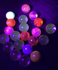 Vintage Uranium Glass Marble UV Reactive Lot Of 21 in Vintage UV Reactive Vase