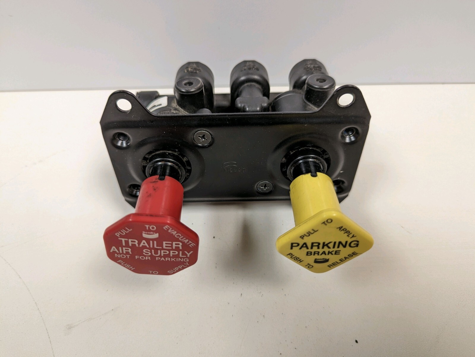 PETERBILT 367 MV3 VALVE FROM DASH, G90-6036, 802122, 802122BXW