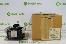 ALLEN-BRADLEY 592-E0V16 SER.B NSFB - CONTACTOR