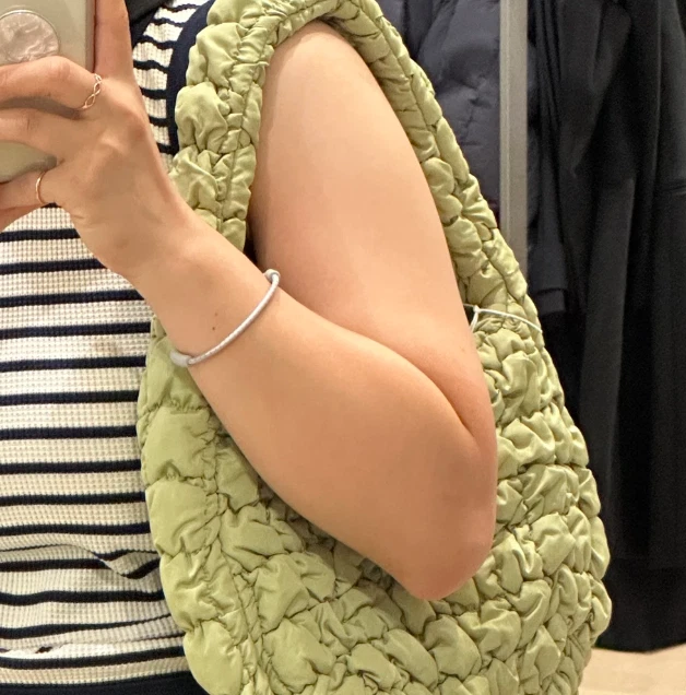 Green hot sale quilted bag