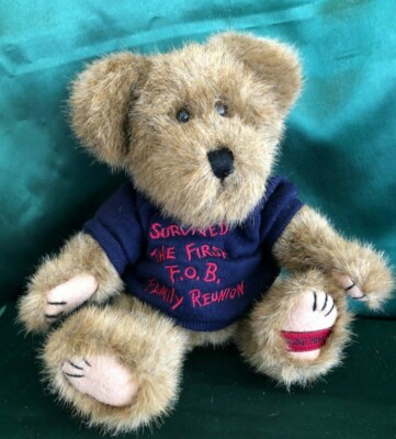 BOYDS PLUSH BEAR -  BEAR LEE SURVIVEDIT - FIRST FOB FAMILY REUNION BEAR- 10''