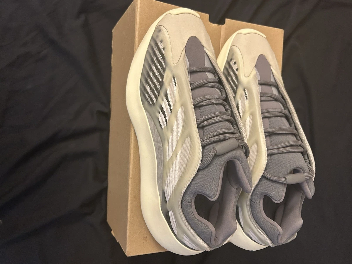 adidas gazelle silver green womens Adidas - Yeezy 700 Yeezy 700 V3 'Copper Fade' (6 US) | myGemma main image 1