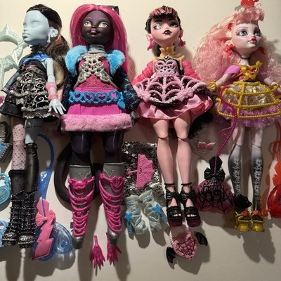 Monster High Mattel Draculaura Frankie Cupid Sweet 1600 Catty Nor Doll Bundle