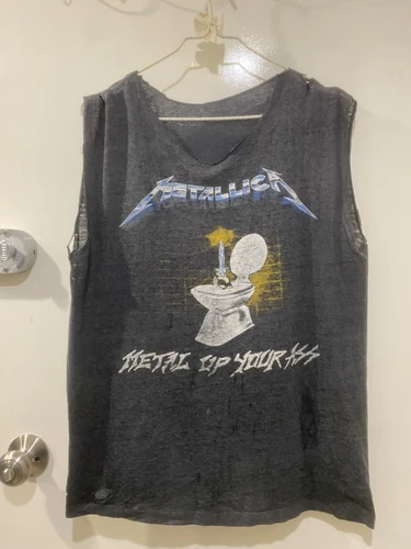 RARE VINTAGE 90S METALLICA METAL UP YOUR ASS THRASHED BAND T 1990s vintage concert t-shirt, vintage, single stitch, B+ condition