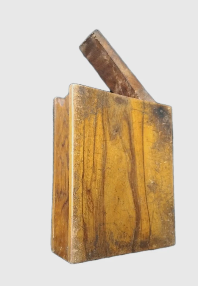 Vintage Collectable Wooden Jerusalem themed Cigarette case - Image 3 of 4
