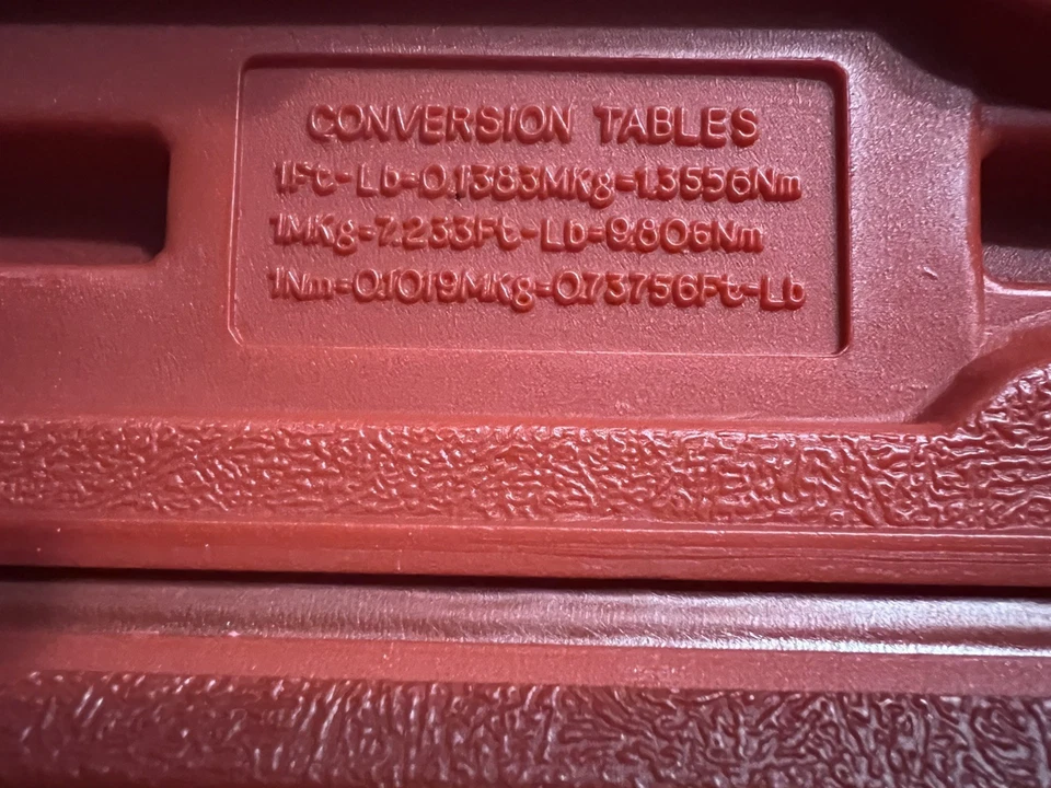 Llave dinamométrica micrométrica de accionamiento TEKTON 3/8 pulgadas (10-80 ft.-lb.) | 24330 Foto 2 de 4