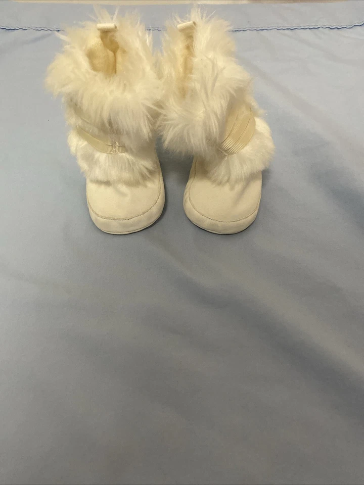 Botas Peludas Infantiles Oso Resistente Botines Marfil Blanco Gamuza Sensación Foto 2 de 4
