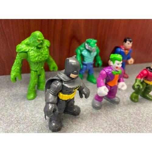 Playskool Super Friends 8 Figure Set Croc Swamp Thing Batman Joker Robin - Picture 2 of 9