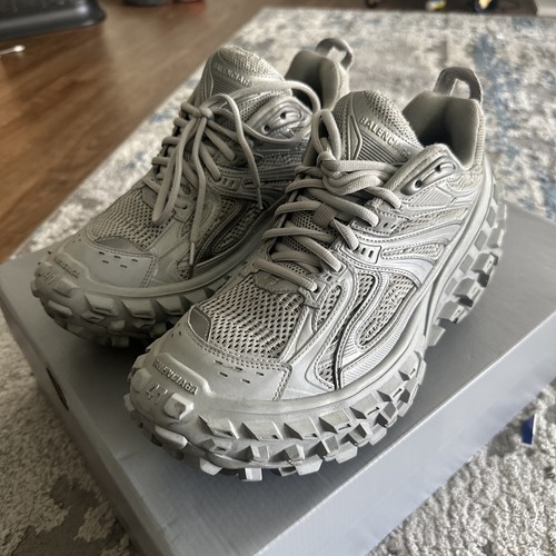 Balenciaga defender 41 - Gem