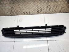 Kia Optima 2017 Bumper Grille - FRONT CENTER used, Genuine FR2737444-17
