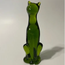 Viking Glass Avocado Green Epic Cat Sculptural Collectible 8.5" Mid-Century