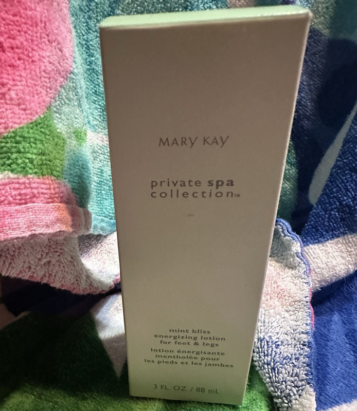 Mary Kay Private Spa Mint Bliss Energizing Menthol Lotion Feet/Leg 3 fl oz
