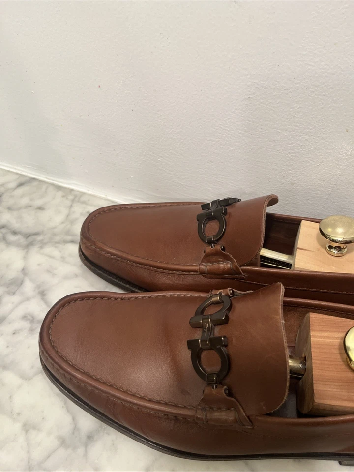 SALVATORE FERRAGAMO GANCINI MENS BROWN LEATHER HORSE BIT LOAFERS Sz 10 EE Wide - Image 4 of 4