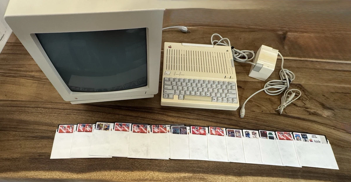 Apple IIc キーボード一体型コンピュータ A2S4000 現状品 Apple IIC A2S4000 Computer for sale online | eBay