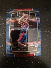 2021-22 Panini Select - Concourse Kyle Kuzma #70 Blue (30)