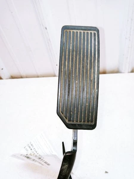 2004-10 NISSAN ARMADA GAS PEDAL MOTORIZED W/ ACTUATOR OEM USED TESTED  - Imagem 2 de 4
