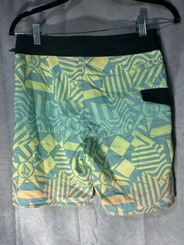 Volcom Boys Mod-Tech Ringer Boardshorts Shadow Lime Size 28 (16) - Picture 3 of 3