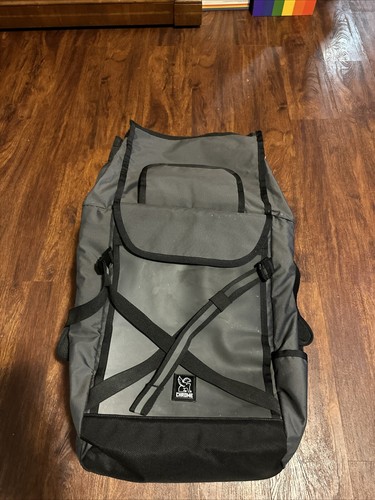 Chrome Industries Backpack Blackrucksack Fold over Peeling Cracking 21x13x4 - Picture 4 of 7