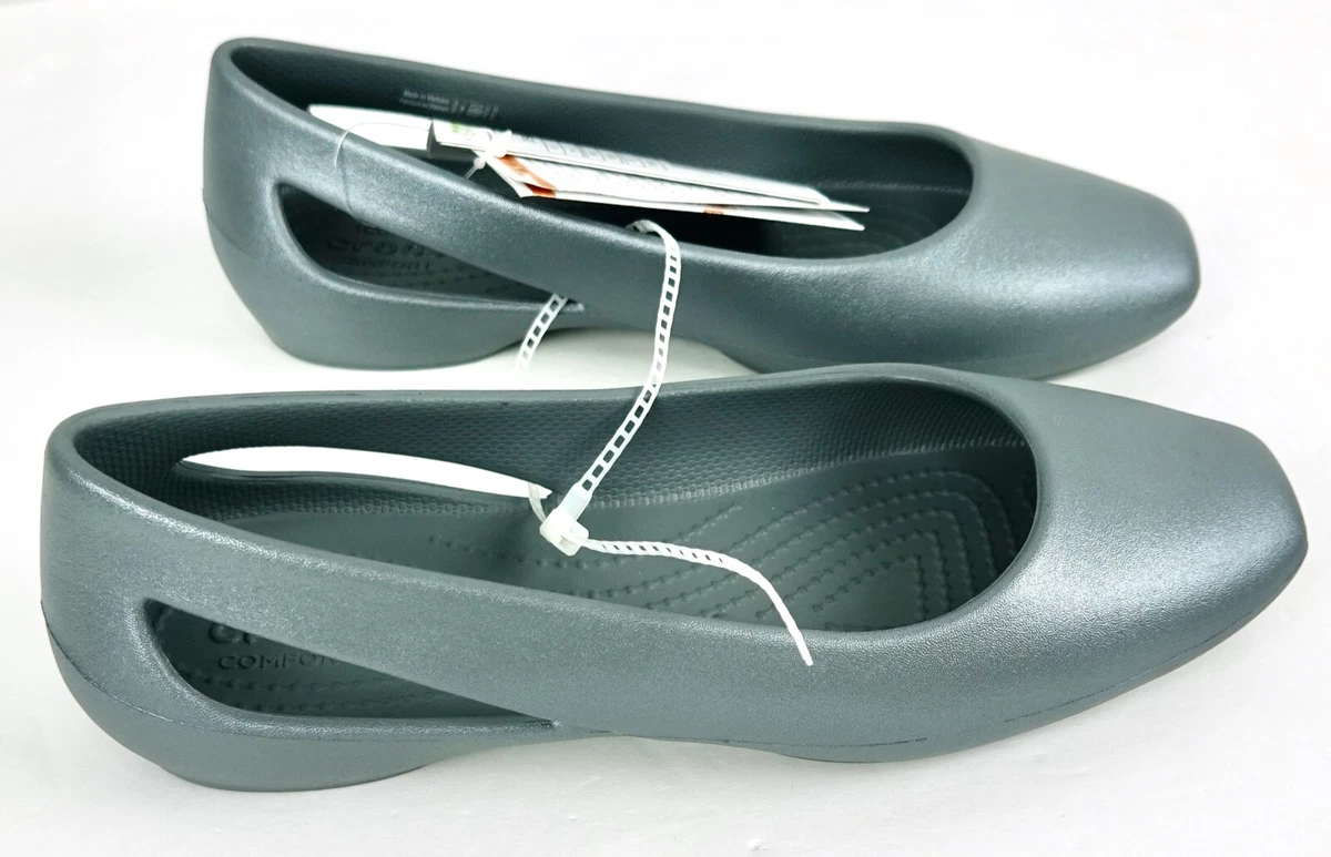 Crocs Sloane Flats Women s Shoes Size 4 Lightweight Slip ons Metallic Gray