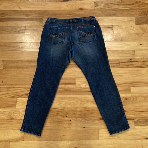 Lei Womens Blue Selena Curvy Skinny Stretch Blue Jeans TAG 15 R Fits 34W x 28L - Picture 3 of 12