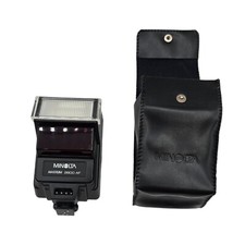 Minolta Maxxum 2800 AF Black Flash with Case PARTS/REPAIR UNTESTED Dslr Camera