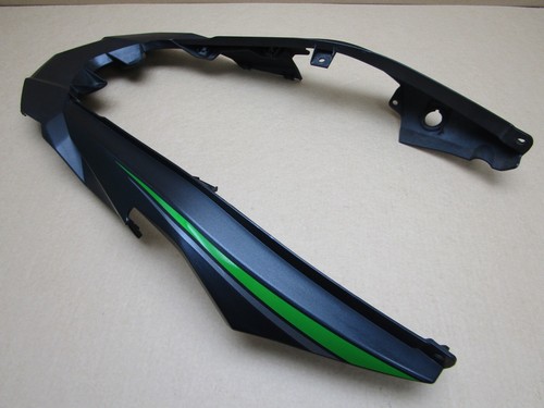 Kawasaki KLE Versys 650 FKFA 2019 19,633 miles tail fairing panel (14123) - Picture 5 of 10