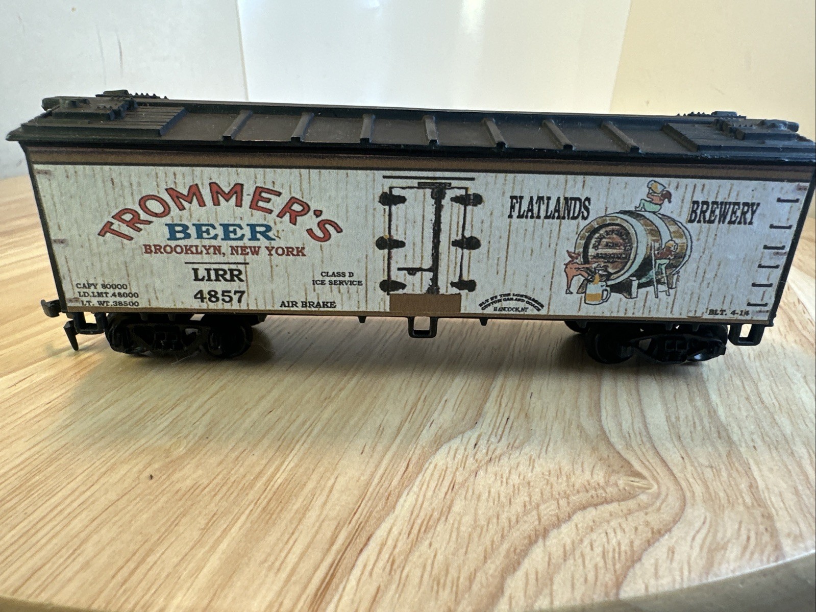 Custom Made Ho Scale Trommer’s Beer Billboard Reefer From Brooklyn New York