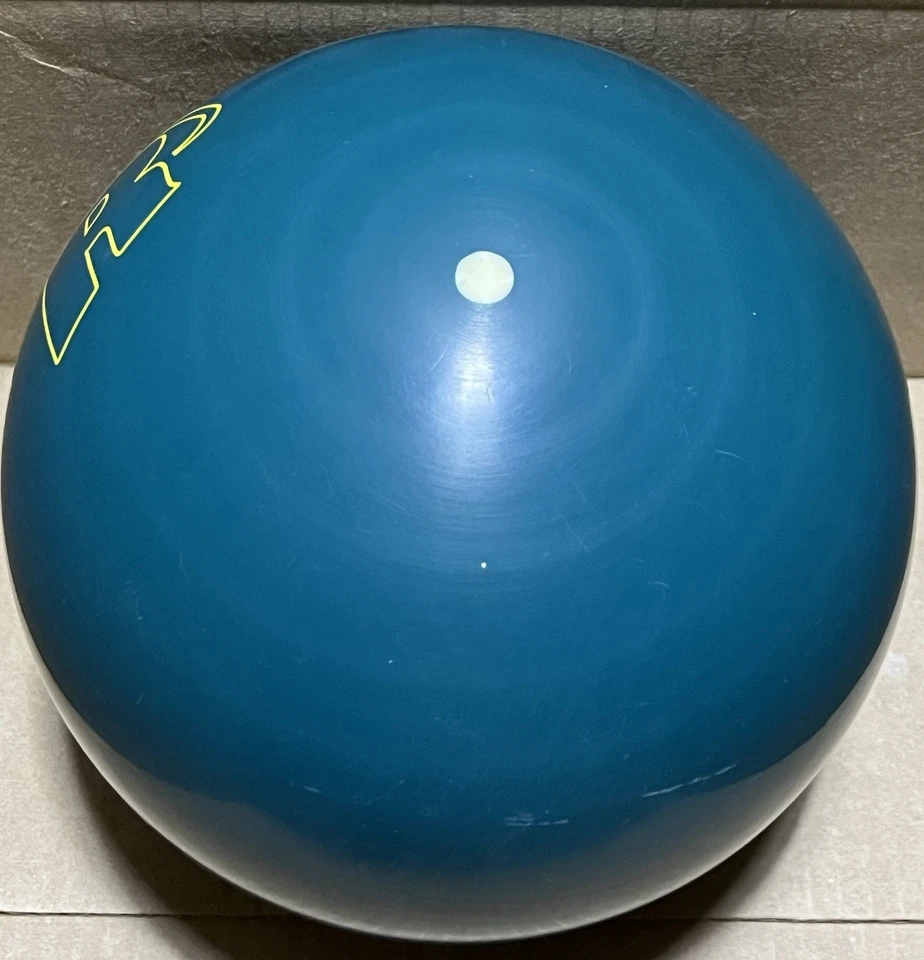 Revolution Renegade 16 lb Bowling Ball New in Original Box Made in 2000 - Image 2 of 4