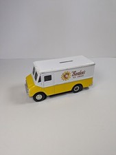 Ertl Collectibles Borden  s Ice Cream Truck Die Cast Metal Bank H304