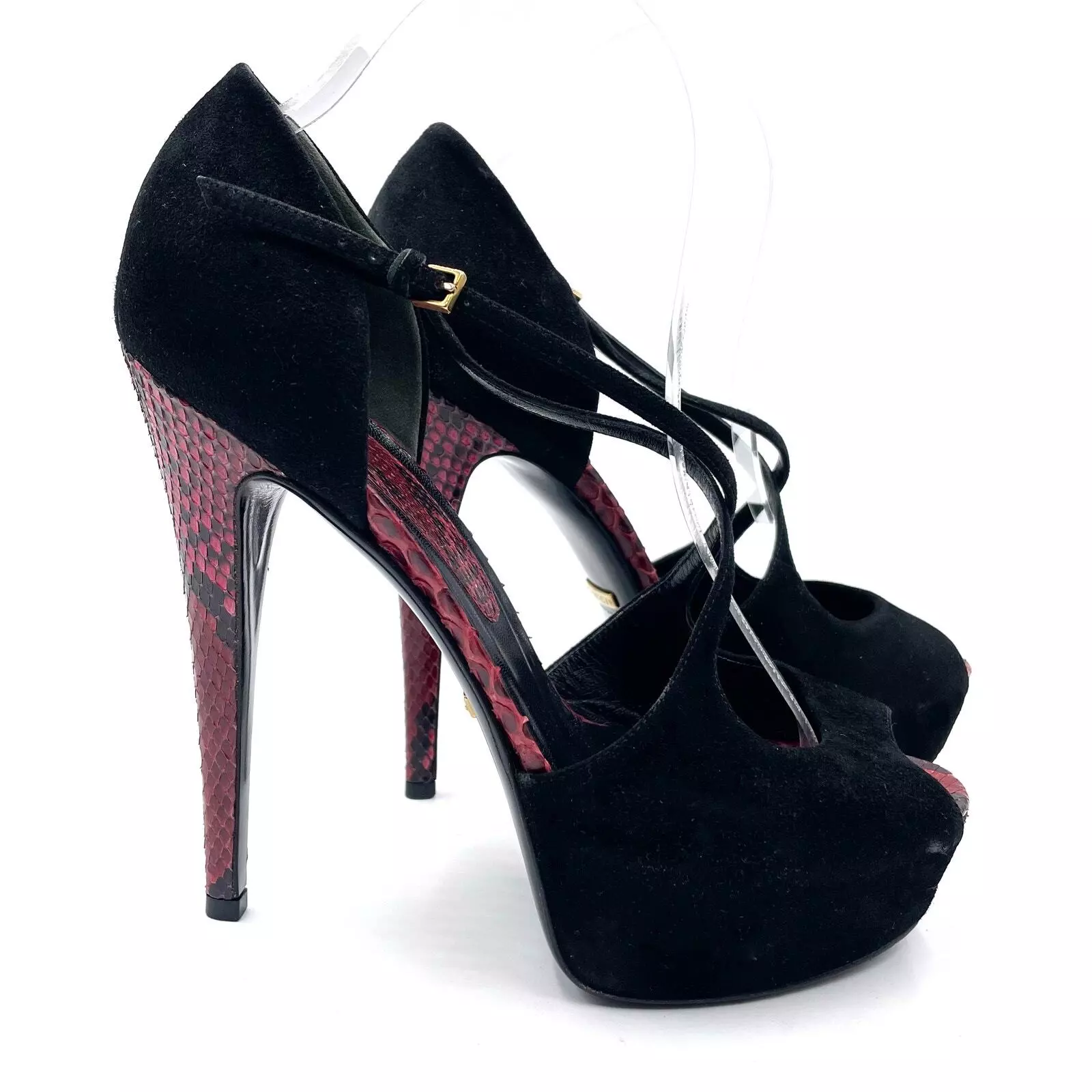 Escarpins entre croisement à talons plates formes Gucci en daim noir peau de serpent orteil coupe 38/8