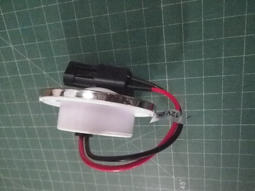 NEW SEA RAY LED COURTESY LIGHT SEARAY PART # 2195267 - Picture 3 of 3