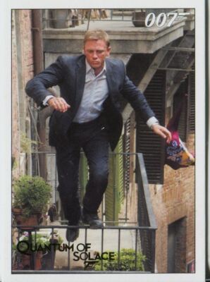 James Bond Archives 2015 Quantum Of Solace Gold Parallel Base Card #8