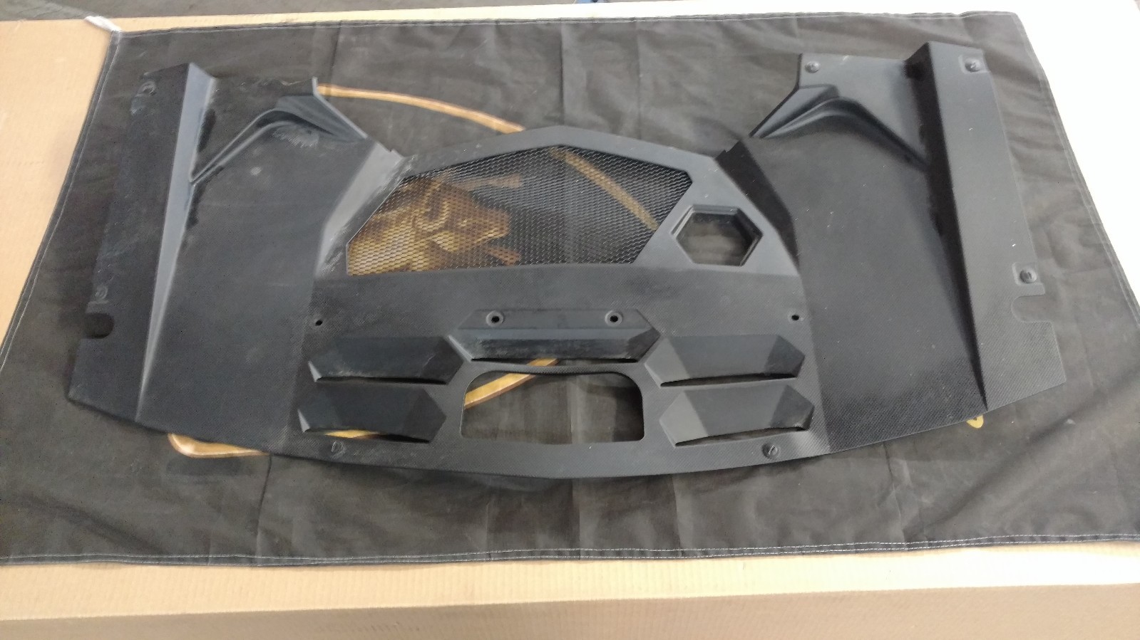 LAMBORGHINI AVENTADOR REAR ENGINE BAY COVERING PANEL OEM 470103786G