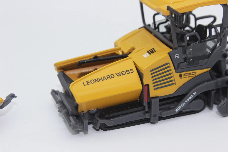 Wiking 038914 Claas Lexion 760 Combine V 1050 Grain Header H0 New IN Boxed - Image 3 of 4