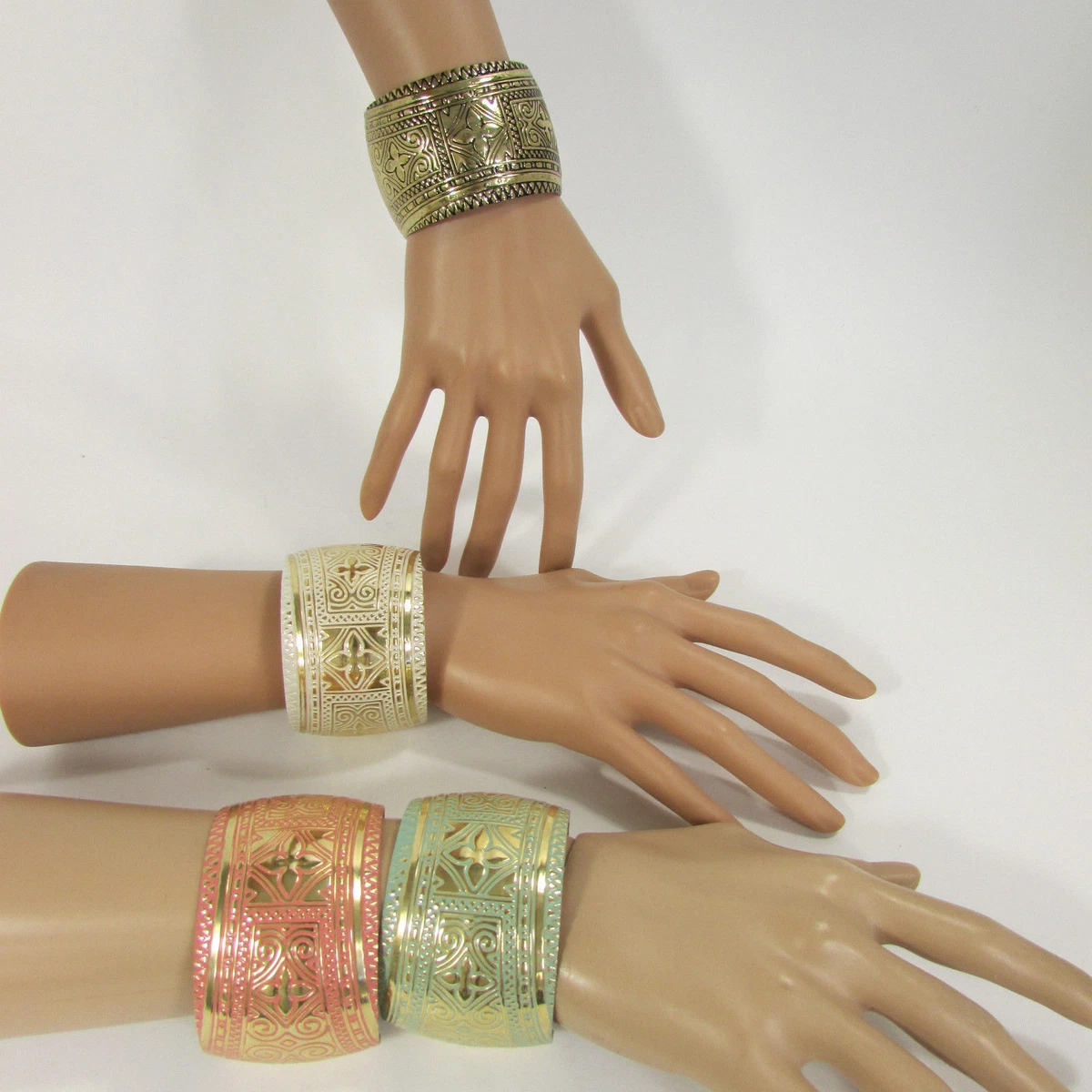 New Women Fashion Jewelry Gold Metal Cuff Bracelet Flowers Black White Pink Blue